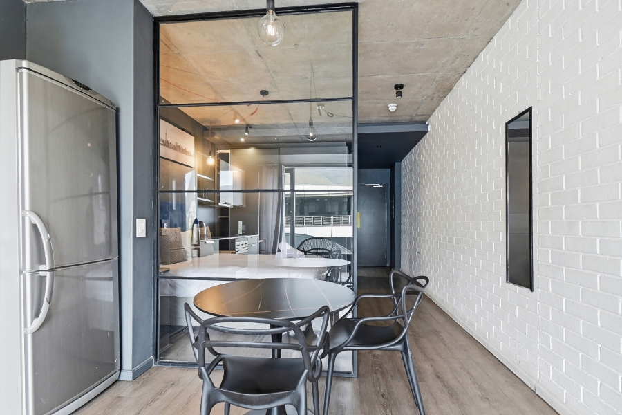 1 Bedroom Property for Sale in Woodstock Western Cape